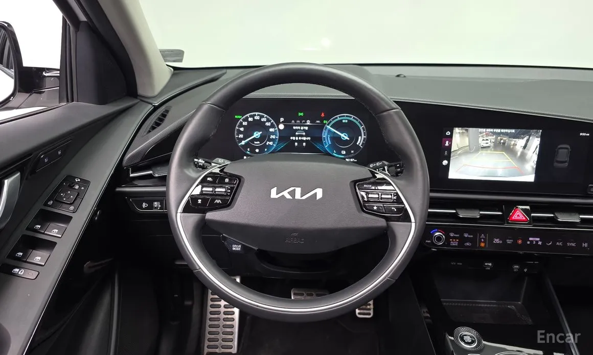 Фото 13 - Kia Niro