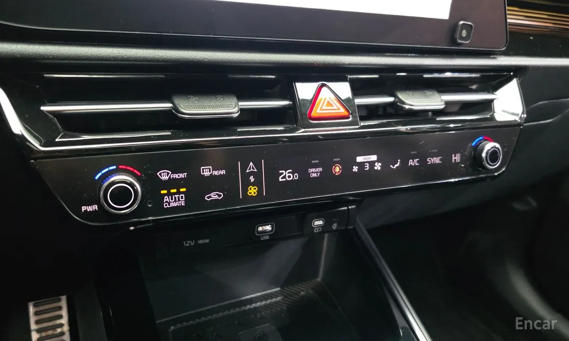 Фото 16 - Kia Niro