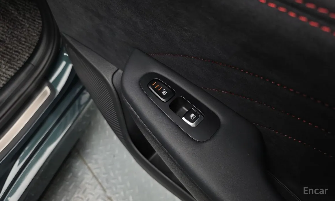 Фото 19 - Kia Stinger