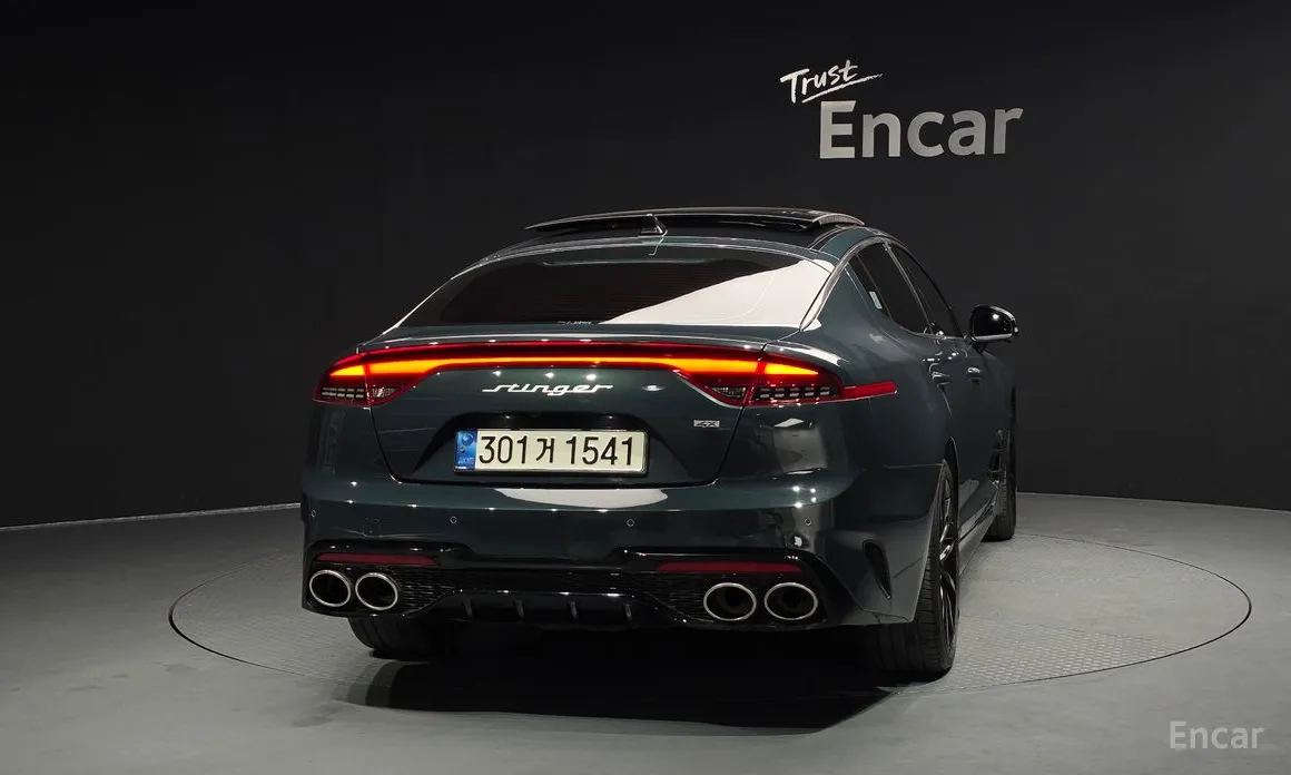 Фото 4 - Kia Stinger