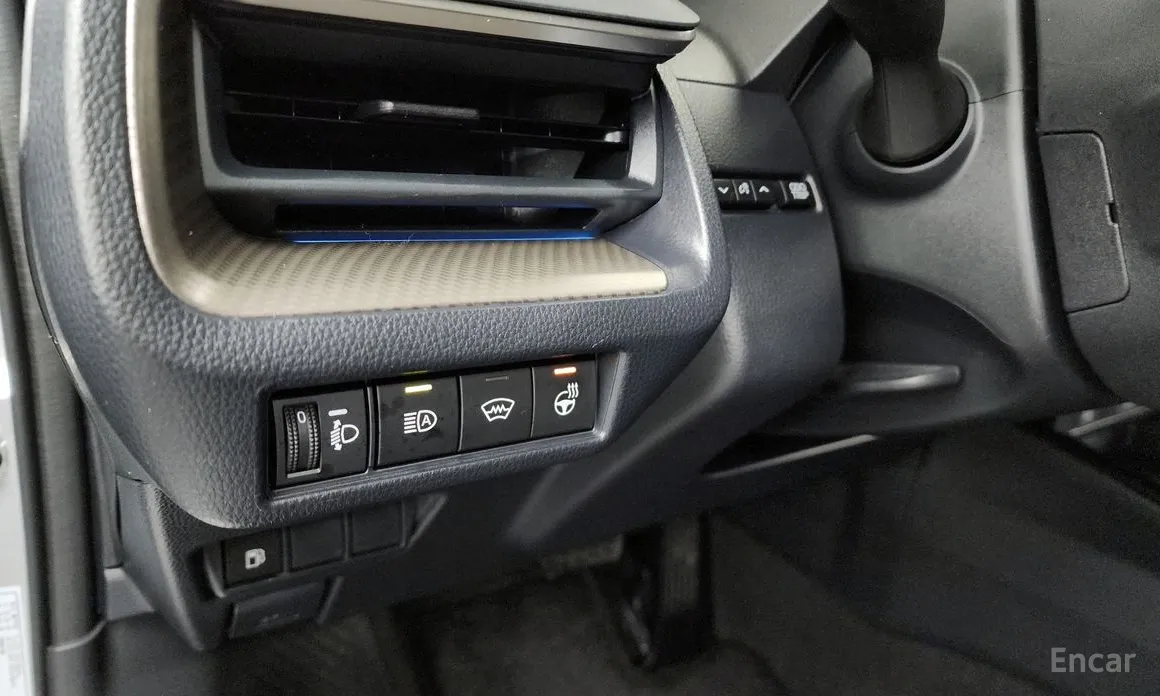 Фото 16 - Toyota Prius