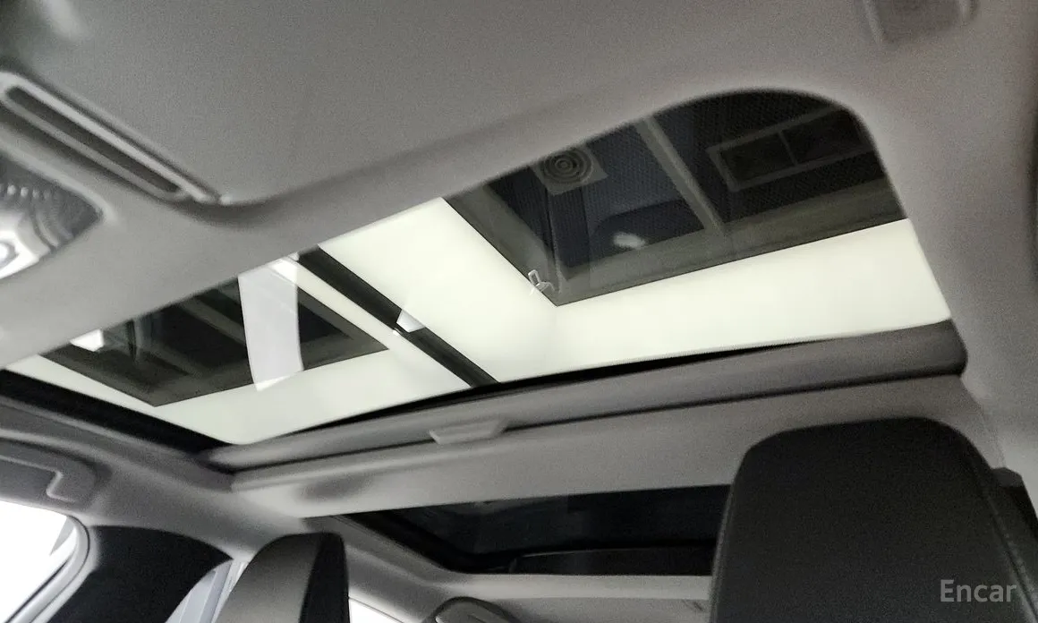 Фото 18 - Toyota Prius