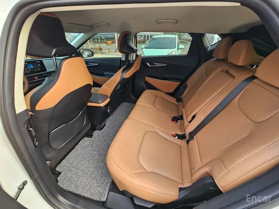 Фото 10 - Kia EV6