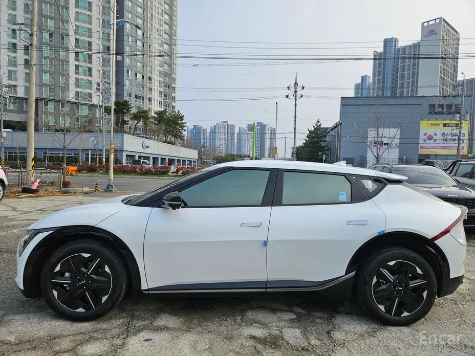 Фото 3 - Kia EV6