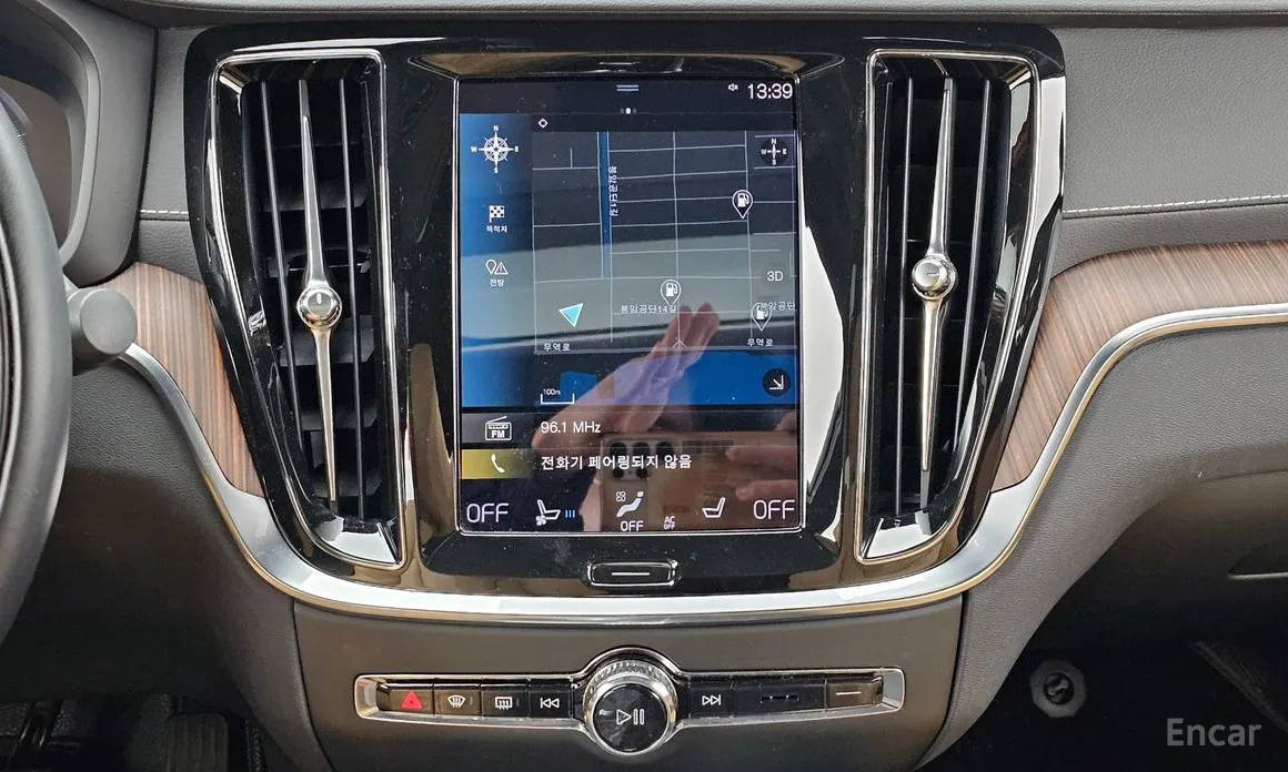 Фото 14 - Volvo S60