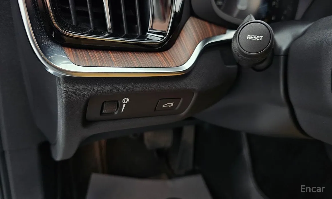 Фото 16 - Volvo S60