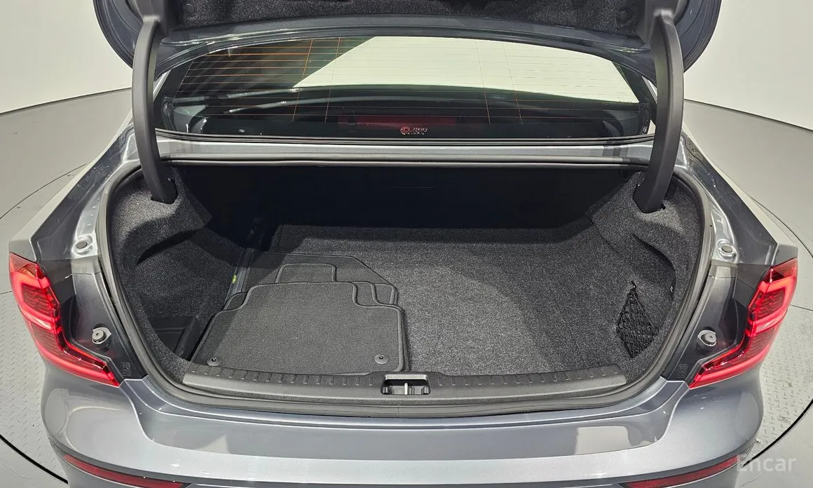 Фото 20 - Volvo S60