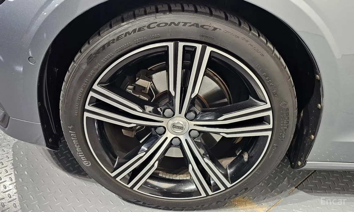 Фото 5 - Volvo S60