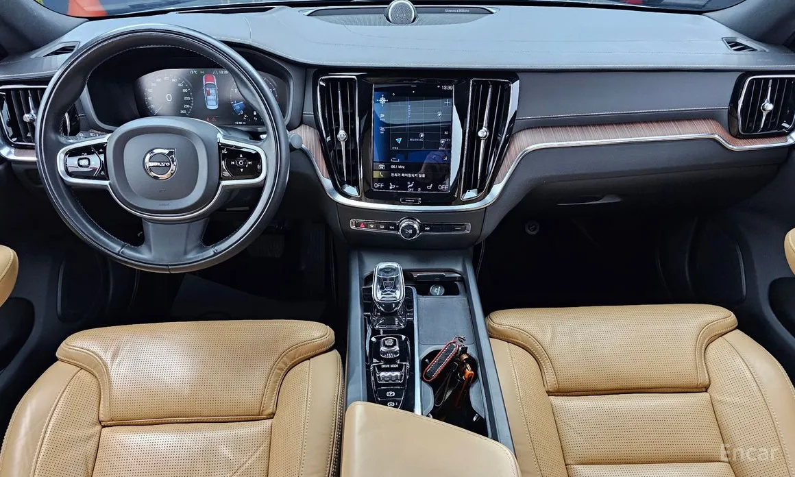 Фото 7 - Volvo S60