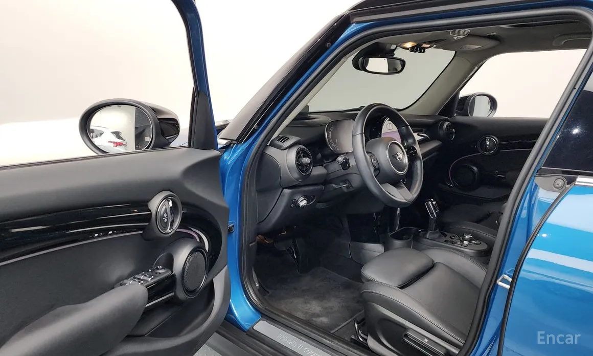 Фото 10 - Mini Cooper