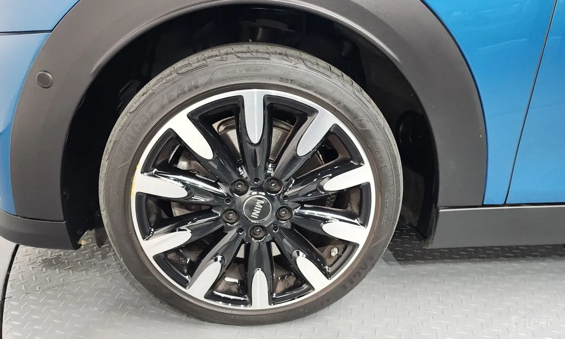 Фото 5 - Mini Cooper