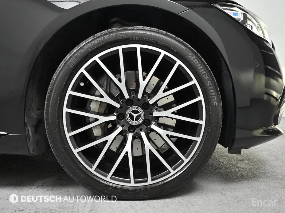 Фото 5 - Mercedes-Benz S-Class