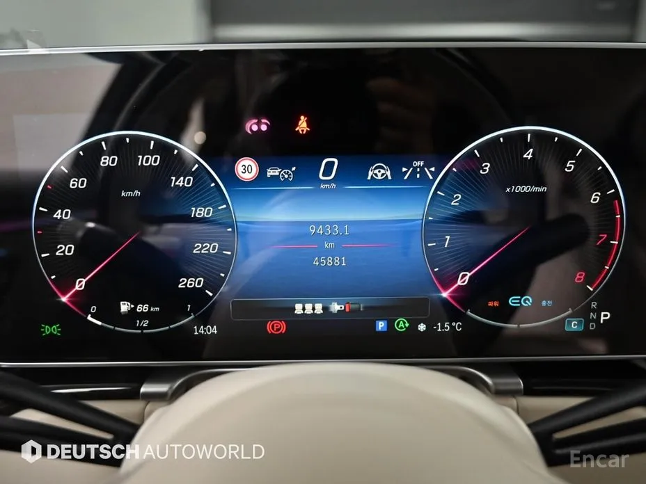 Фото 8 - Mercedes-Benz S-Class