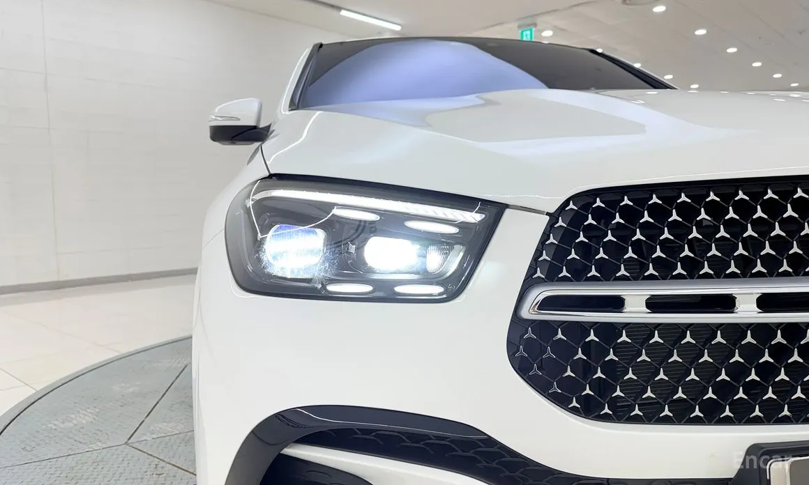 Фото 10 - Mercedes-Benz GLE-Class