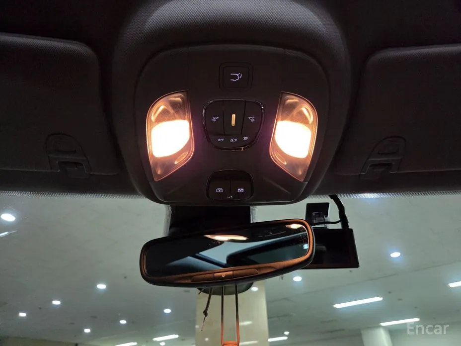 Фото 16 - Jeep Compass