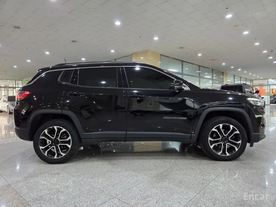 Фото 5 - Jeep Compass