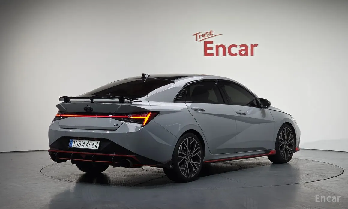 Фото 2 - Hyundai Avante