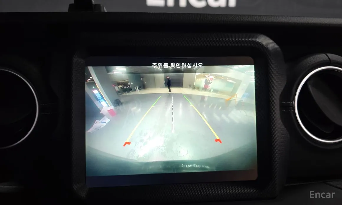 Фото 15 - Jeep Wrangler