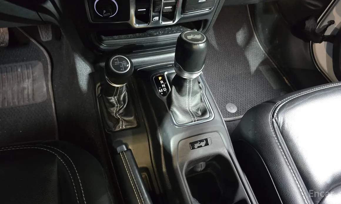 Фото 9 - Jeep Wrangler