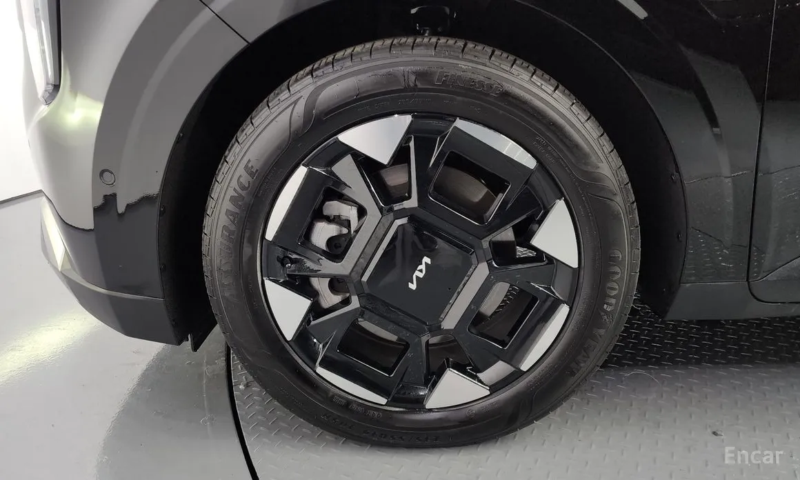 Фото 5 - Kia Carnival