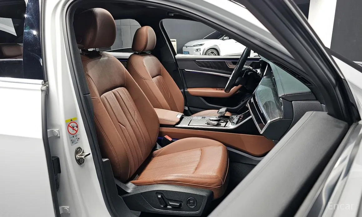 Фото 10 - Audi A6