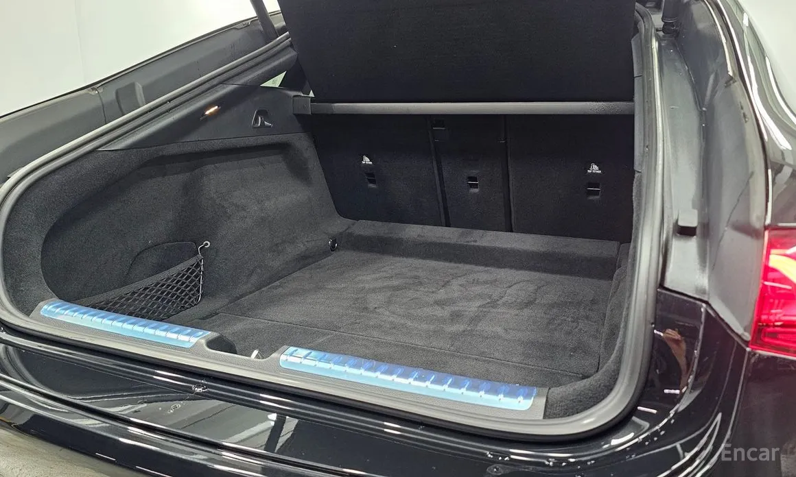 Фото 11 - Mercedes-Benz EQS