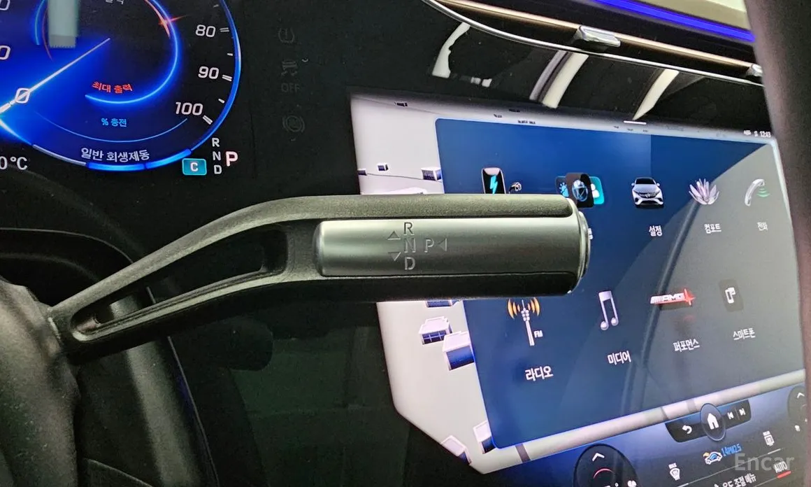 Фото 19 - Mercedes-Benz EQS