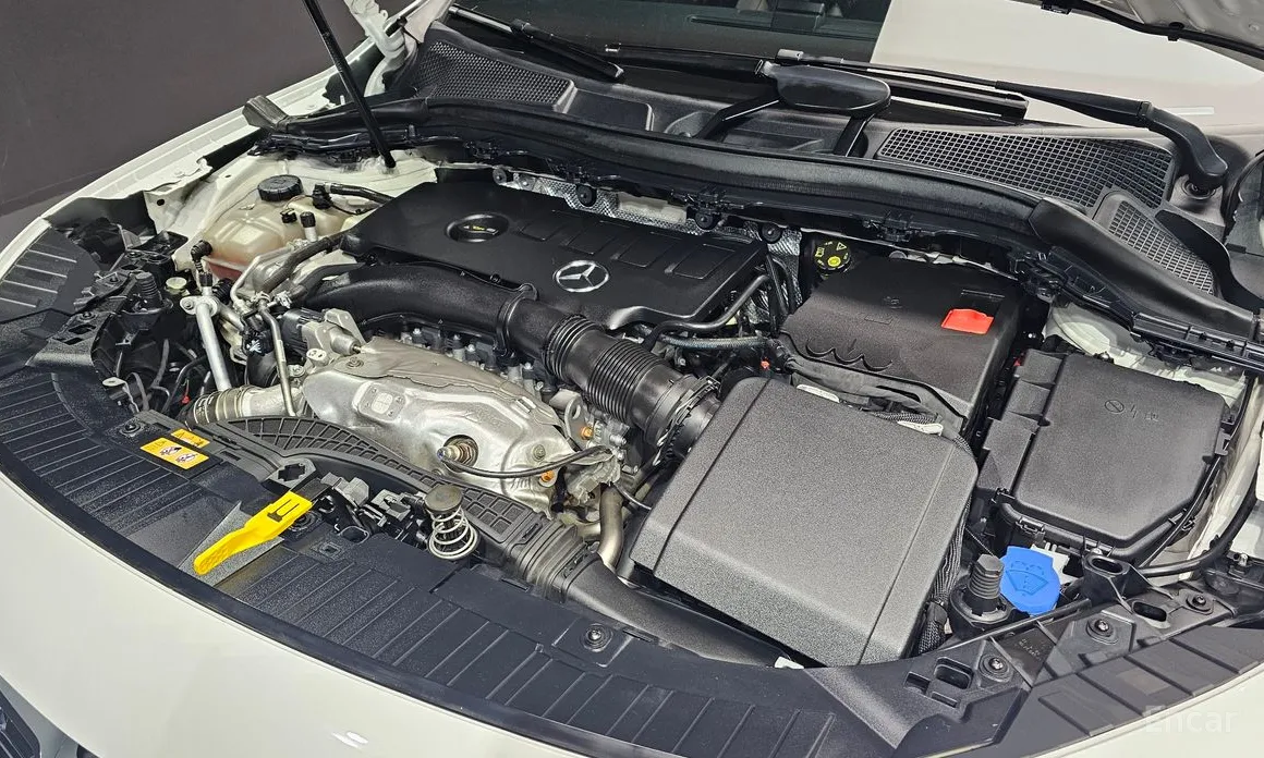 Фото 6 - Mercedes-Benz GLA-Class