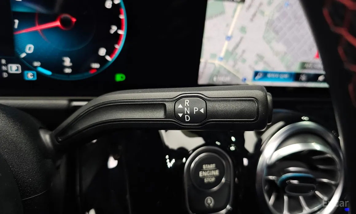 Фото 9 - Mercedes-Benz GLA-Class