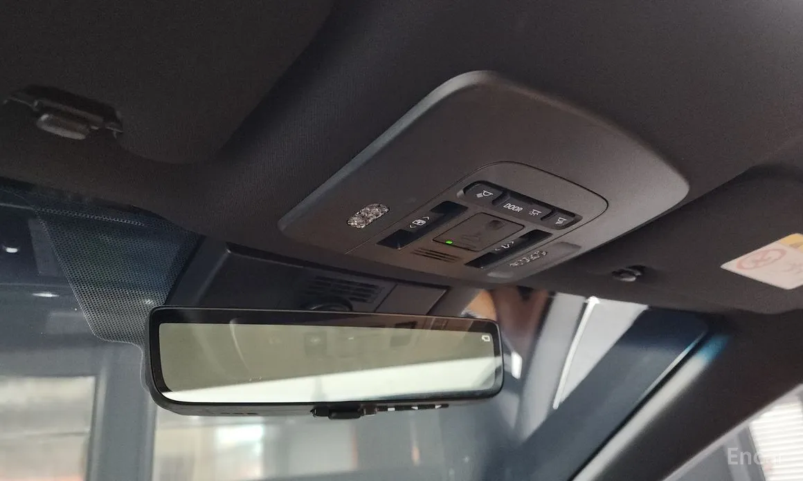 Фото 17 - Toyota Camry