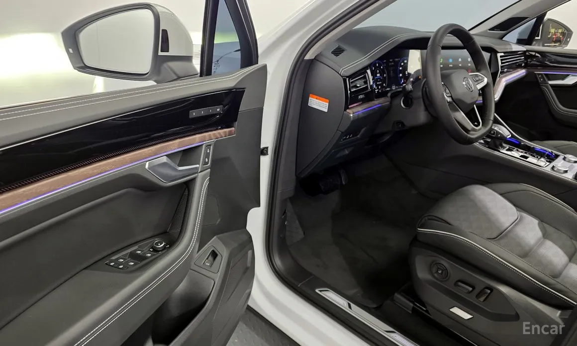 Фото 10 - Volkswagen Touareg