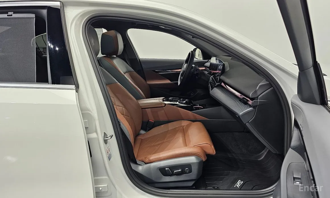 Фото 10 - BMW 5 Series