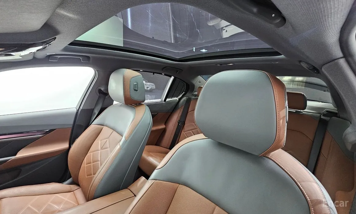 Фото 18 - BMW 5 Series