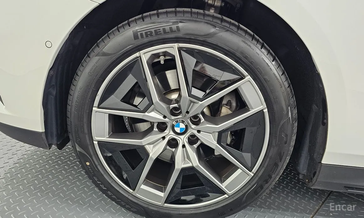 Фото 5 - BMW 5 Series