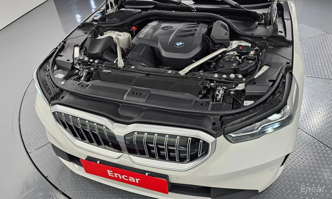 Фото 6 - BMW 5 Series