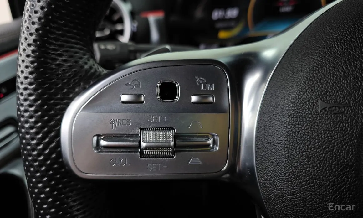 Фото 19 - Mercedes-Benz A-Class