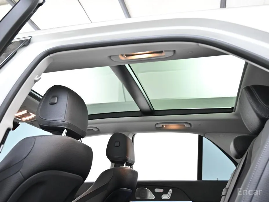 Фото 19 - Mercedes-Benz GLE-Class