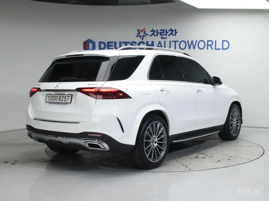 Фото 2 - Mercedes-Benz GLE-Class