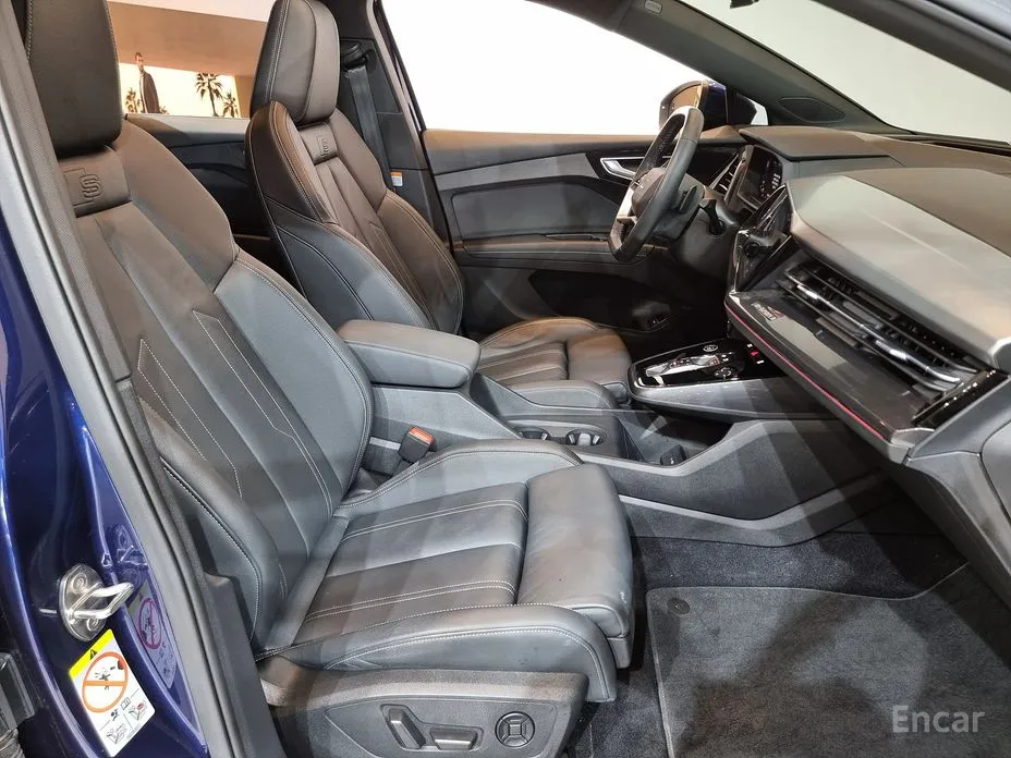 Фото 10 - Audi Q4 e-tron