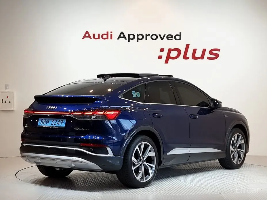 Фото 2 - Audi Q4 e-tron