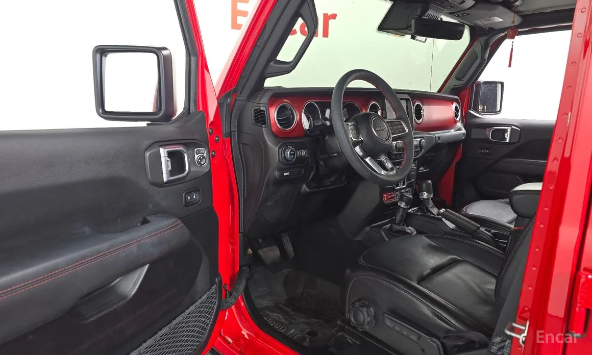 Фото 11 - Jeep Gladiator