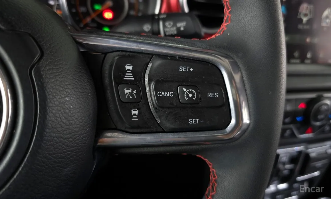 Фото 18 - Jeep Gladiator