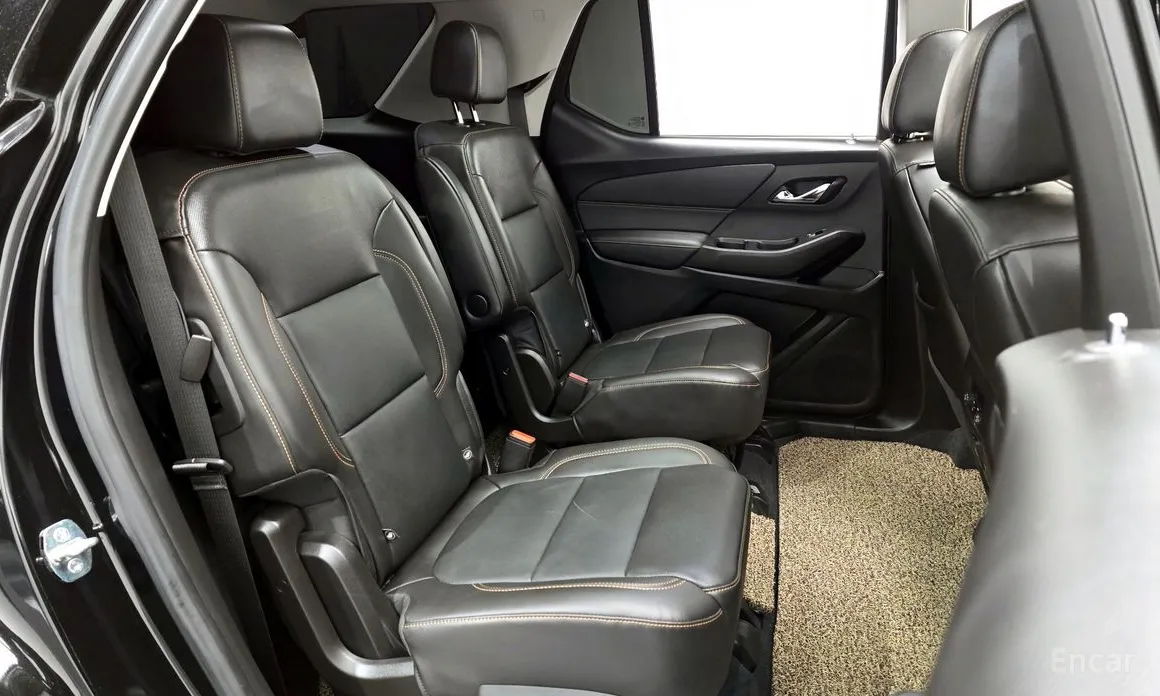 Фото 12 - Chevrolet Traverse