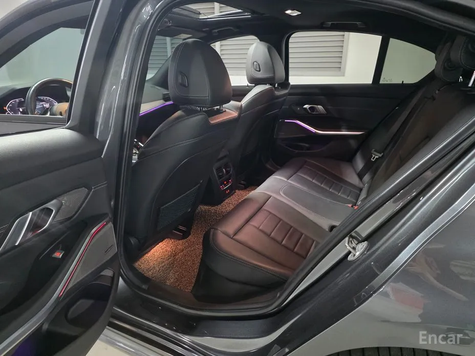 Фото 16 - BMW 3 Series