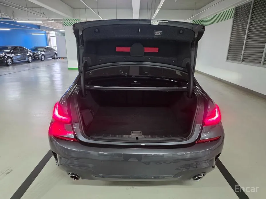 Фото 18 - BMW 3 Series