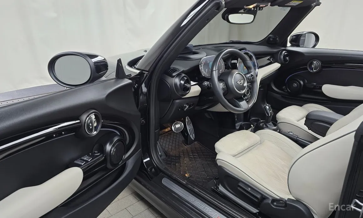 Фото 10 - Mini Cooper Convertible