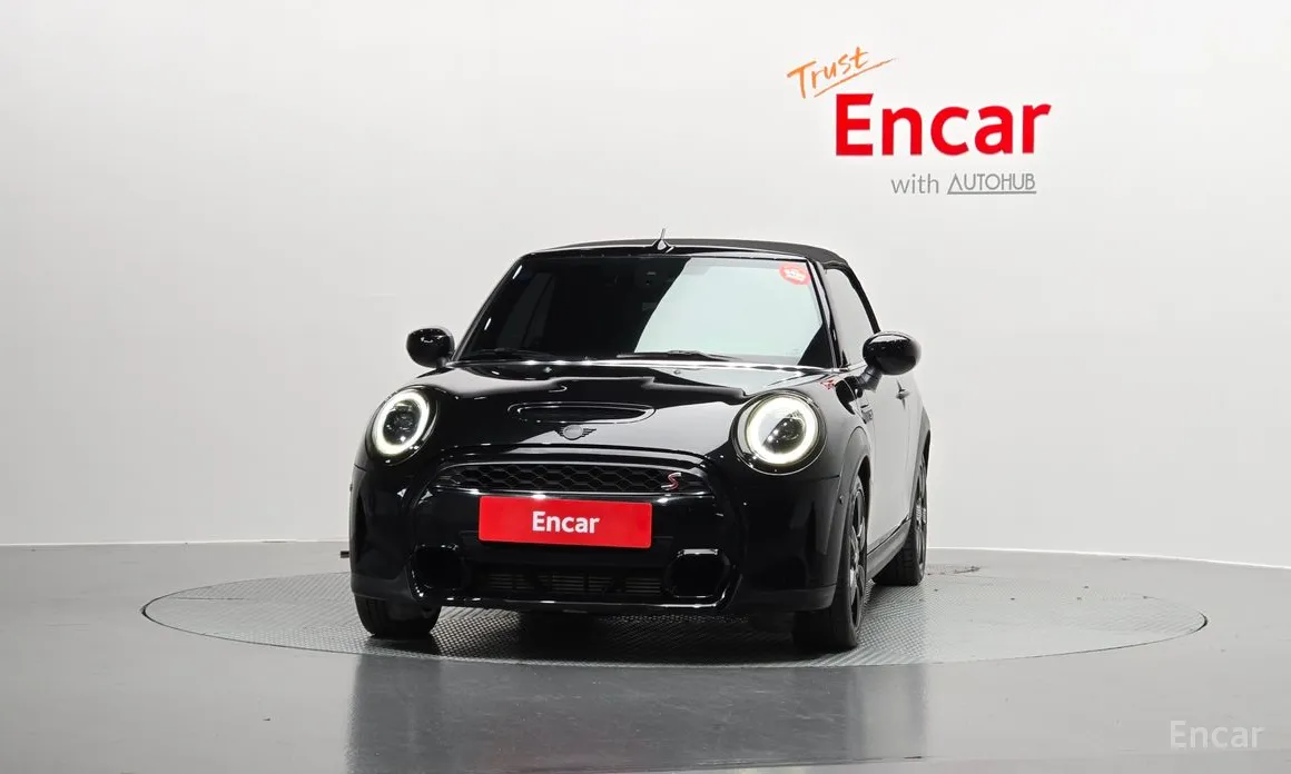 Фото 3 - Mini Cooper Convertible