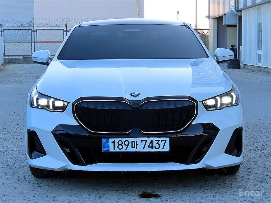 Фото 3 - BMW 5 Series