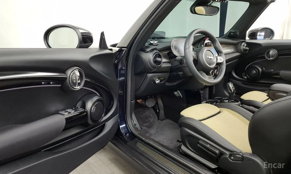 Фото 10 - Mini Cooper Convertible