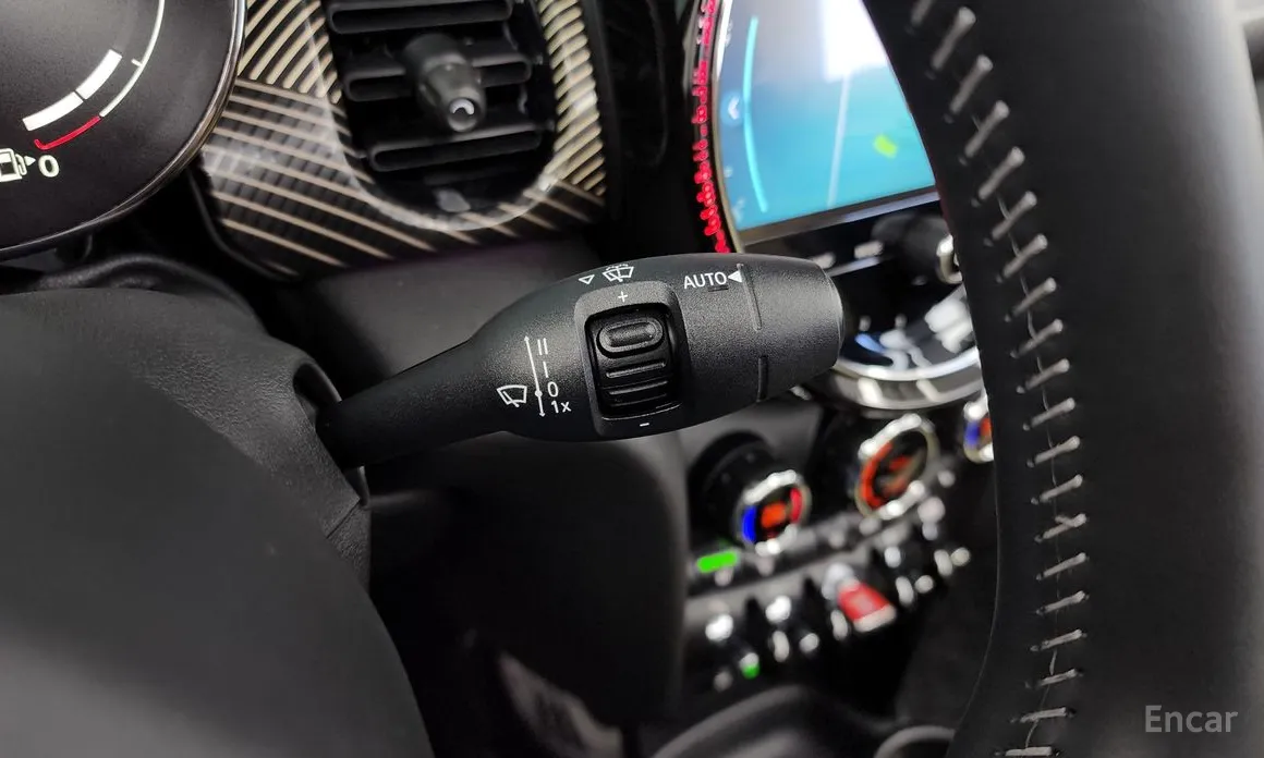 Фото 19 - Mini Cooper Convertible